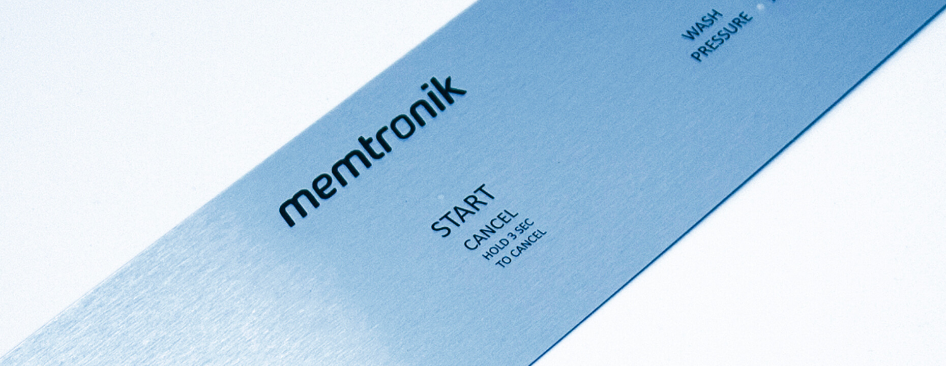Printed graphic overlay on polyester: High-quality brushed stainless steel imitation - Memtronik